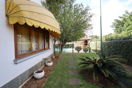 Casa de condomínio para alugar com 853m², 4 quartos e 6 vagasJardim