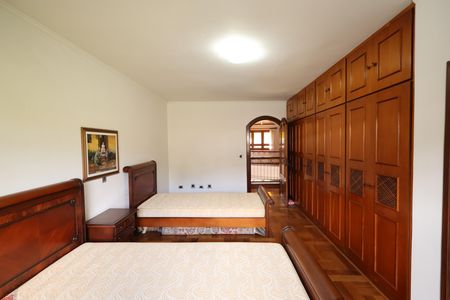 Casa de condomínio para alugar com 853m², 4 quartos e 6 vagasQuarto 3 suíte 3 