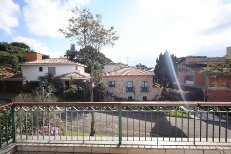 Casa de condomínio para alugar com 853m², 4 quartos e 6 vagasVaranda Quarto 1 