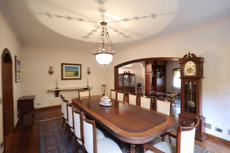 Casa de condomínio para alugar com 853m², 4 quartos e 6 vagasSala de jantar