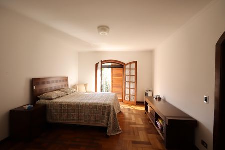 Casa de condomínio para alugar com 853m², 4 quartos e 6 vagasQuarto 1 suíte 1 