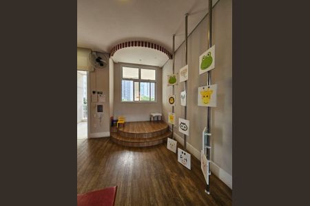 Apartamento à venda com 90m², 2 quartos e 1 vaga