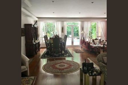 Casa à venda com 4 quartos, 584m² em Jardim Guedala, São Paulo
