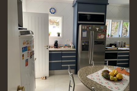Casa à venda com 4 quartos, 584m² em Jardim Guedala, São Paulo