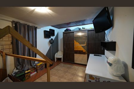 Casa à venda com 212m², 3 quartos e 2 vagasQuarto Suite 2