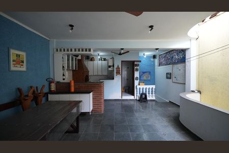 Casa à venda com 212m², 3 quartos e 2 vagasÁrea gourmet