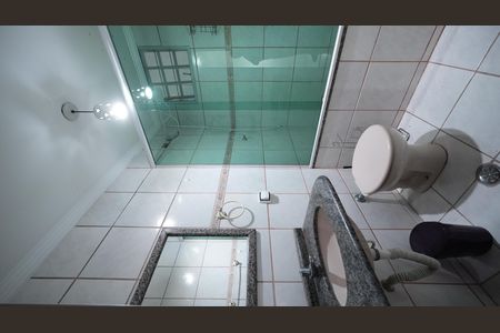 Casa à venda com 212m², 3 quartos e 2 vagasBanheiro da Suíte 2
