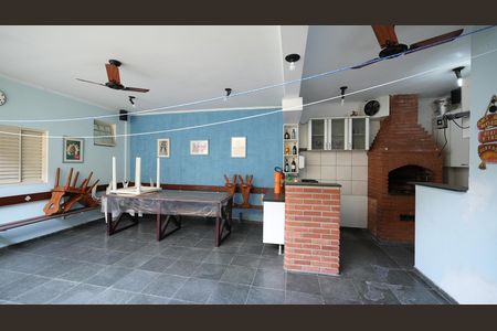 Casa à venda com 212m², 3 quartos e 2 vagasÁrea gourmet