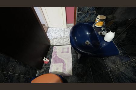 Casa à venda com 212m², 3 quartos e 2 vagasBanheiro Social