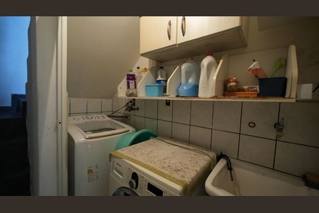 Casa à venda com 212m², 3 quartos e 2 vagasÁrea de Serviço