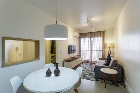 Sala de apartamento para alugar com 1 quarto, 45m² em Itaim Bibi, São Paulo