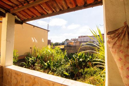 Quintal  de casa à venda com 3 quartos, 130m² em Glória, Belo Horizonte