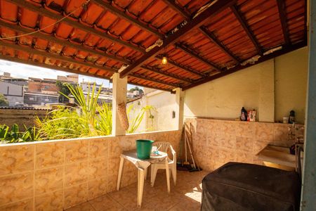 Área de Serviço  de casa à venda com 3 quartos, 130m² em Glória, Belo Horizonte