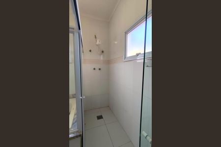 Casa de condomínio para alugar com 270m², 3 quartos e 4 vagas