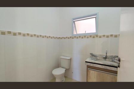 Casa de condomínio para alugar com 270m², 3 quartos e 4 vagas