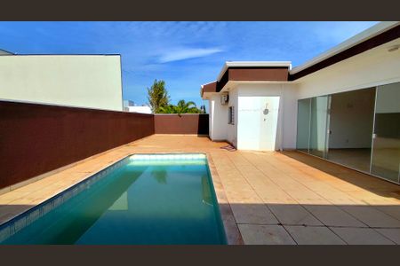 Casa de condomínio para alugar com 270m², 3 quartos e 4 vagas