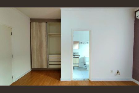 Casa de condomínio para alugar com 270m², 3 quartos e 4 vagas