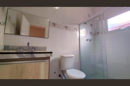 Casa de condomínio para alugar com 270m², 3 quartos e 4 vagas