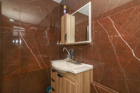 Apartamento à venda com 225m², 6 quartos e 2 vagasBanheiro 2 Apartamento 2