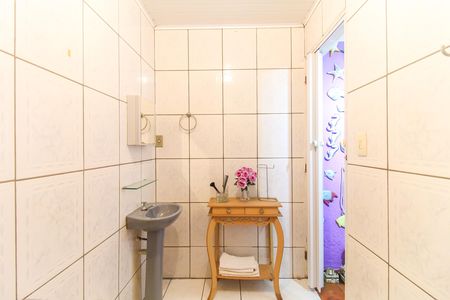 Casa à venda com 230m², 3 quartos e 2 vagas Casa à venda com 230m², 3 quartos e 2 vagasBanheiro da Suíte