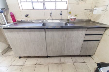 Casa à venda com 230m², 3 quartos e 2 vagas Casa à venda com 230m², 3 quartos e 2 vagasCozinha