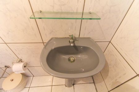 Casa à venda com 230m², 3 quartos e 2 vagas Casa à venda com 230m², 3 quartos e 2 vagasBanheiro da Suíte