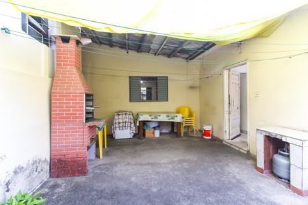 Casa à venda com 230m², 3 quartos e 2 vagas Casa à venda com 230m², 3 quartos e 2 vagasQuintal e Área de Serviço