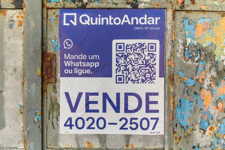 Casa à venda com 230m², 3 quartos e 2 vagas Casa à venda com 230m², 3 quartos e 2 vagasPlaca