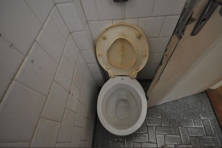 Casa à venda com 452m², 3 quartos e 4 vagasBanheiro 2