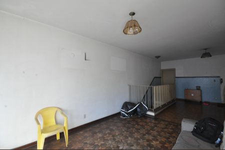 Casa à venda com 452m², 3 quartos e 4 vagasSala