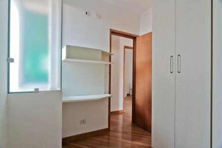 Casa à venda com 240m², 3 quartos e 4 vagas Casa à venda com 240m², 3 quartos e 4 vagasQuarto 2