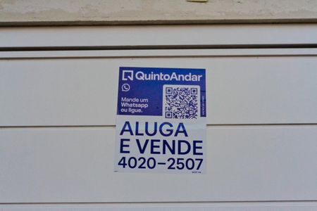 Casa à venda com 240m², 3 quartos e 4 vagas Casa à venda com 240m², 3 quartos e 4 vagasPlaca
