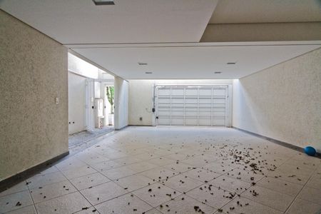 Casa à venda com 240m², 3 quartos e 4 vagas Casa à venda com 240m², 3 quartos e 4 vagasÁrea externa