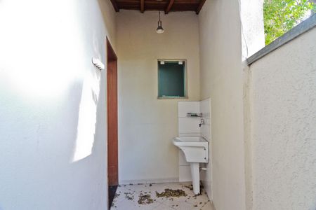 Área de Serviço de casa para alugar com 3 quartos, 240m² em Limão, São Paulo