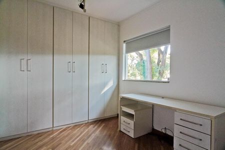 Casa à venda com 240m², 3 quartos e 4 vagas Casa à venda com 240m², 3 quartos e 4 vagasQuarto 1