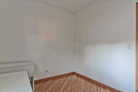 Casa à venda com 240m², 3 quartos e 4 vagas Casa à venda com 240m², 3 quartos e 4 vagasQuarto 1
