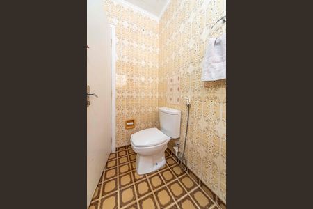Casa à venda com 153m², 3 quartos e 2 vagas Casa à venda com 153m², 3 quartos e 2 vagasBanheiro