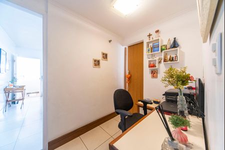 Casa à venda com 153m², 3 quartos e 2 vagas Casa à venda com 153m², 3 quartos e 2 vagasEscritório