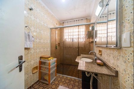Casa à venda com 153m², 3 quartos e 2 vagas Casa à venda com 153m², 3 quartos e 2 vagasBanheiro