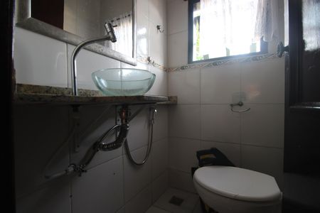 Casa para alugar com 120m², 2 quartos e 2 vagasLavabo