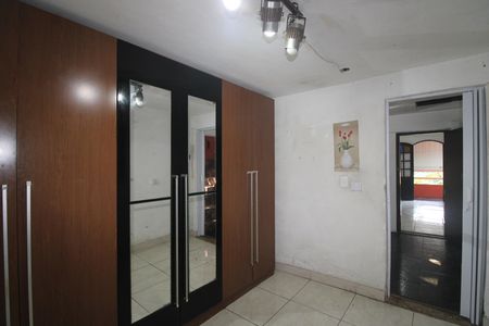 Casa para alugar com 120m², 2 quartos e 2 vagasQuarto