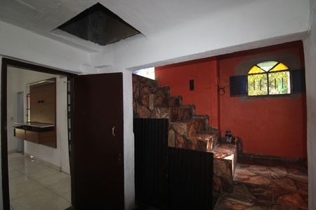 Casa para alugar com 120m², 2 quartos e 2 vagasHall