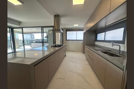 Apartamento para alugar com 245m², 4 quartos e 4 vagas Apartamento para alugar com 245m², 4 quartos e 4 vagasCozinha