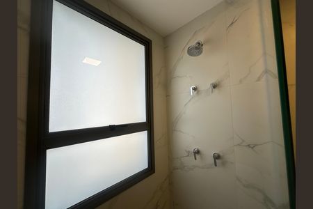 Apartamento para alugar com 245m², 4 quartos e 4 vagas Apartamento para alugar com 245m², 4 quartos e 4 vagasBanheiro da Suíte 3
