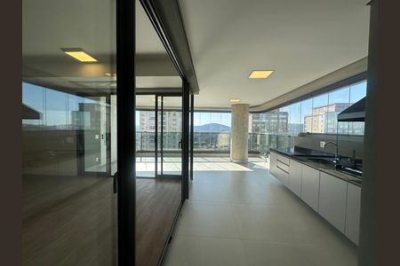 Apartamento para alugar com 245m², 4 quartos e 4 vagas Apartamento para alugar com 245m², 4 quartos e 4 vagasVaranda da Sala