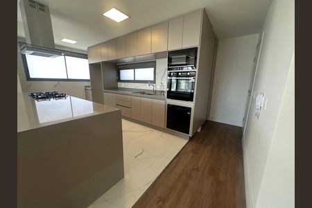 Apartamento para alugar com 245m², 4 quartos e 4 vagas Apartamento para alugar com 245m², 4 quartos e 4 vagasCozinha
