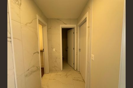 Apartamento para alugar com 245m², 4 quartos e 4 vagas Apartamento para alugar com 245m², 4 quartos e 4 vagasÁrea de Serviço