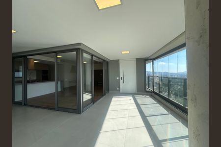 Apartamento para alugar com 245m², 4 quartos e 4 vagas Apartamento para alugar com 245m², 4 quartos e 4 vagasVaranda da Sala
