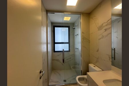 Apartamento para alugar com 245m², 4 quartos e 4 vagas Apartamento para alugar com 245m², 4 quartos e 4 vagasBanheiro da Suíte 3