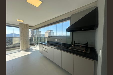 Apartamento para alugar com 245m², 4 quartos e 4 vagas Apartamento para alugar com 245m², 4 quartos e 4 vagasVaranda da Sala